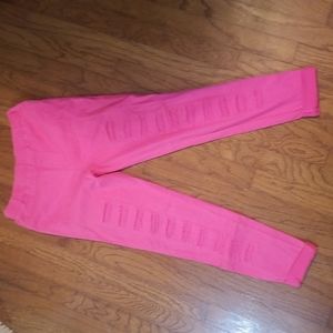 Umgee hot pink jeggings Women size Medium with distressing